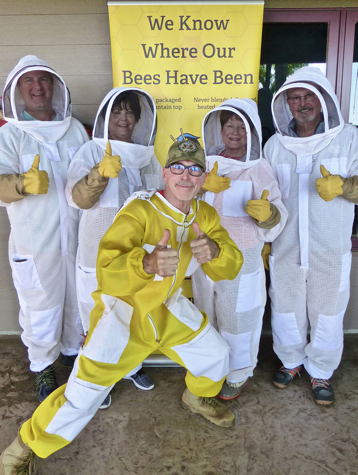 KBH tourgoers suited up with Sean Collinsworth before visit to hives